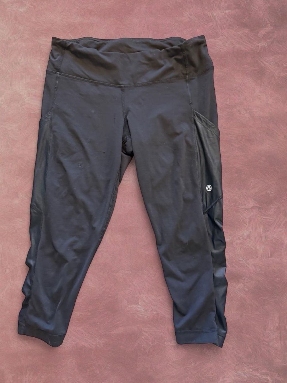 Lululemon Black Cropped Capri Leggings Size 4/6
